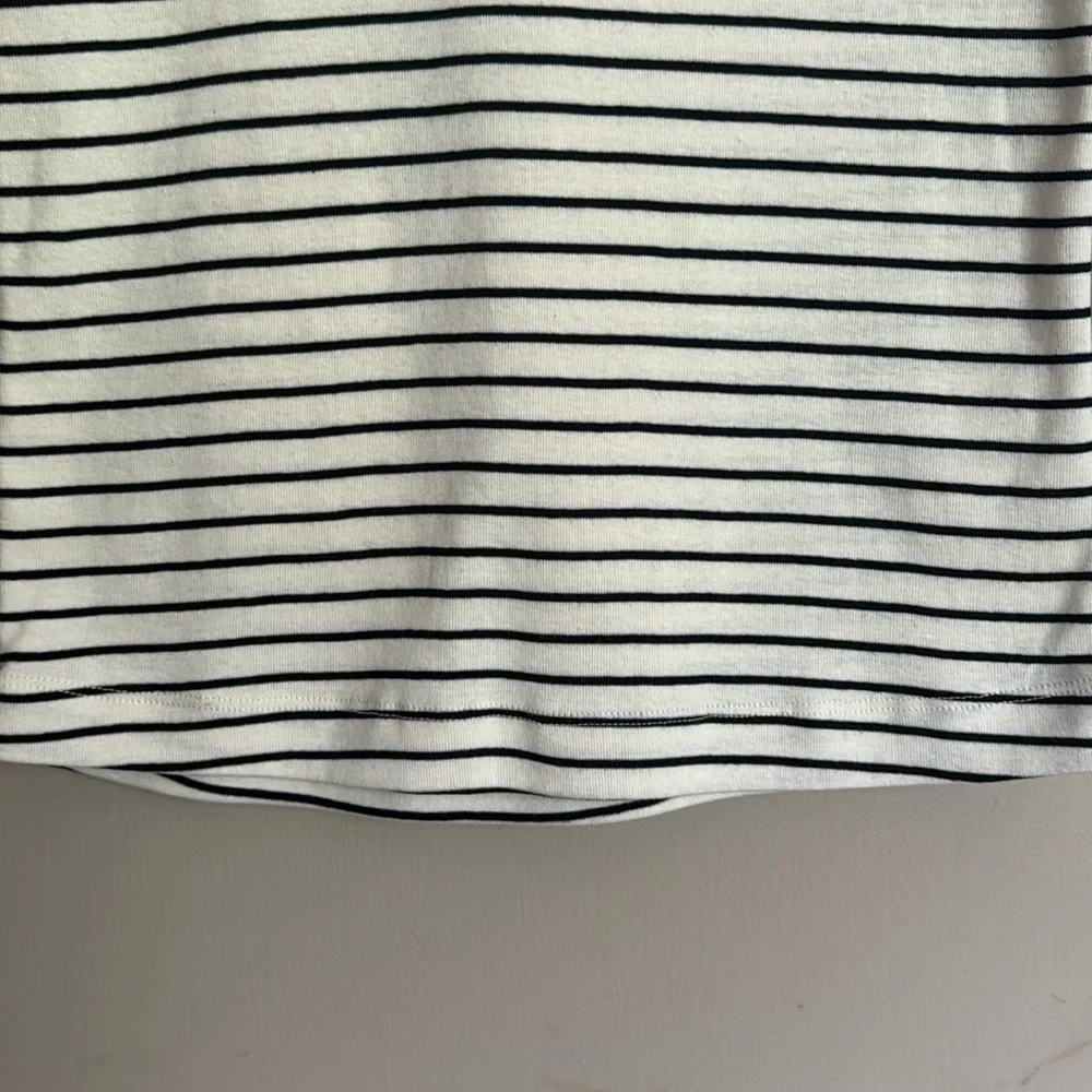 NWT- Three Dots vneck 3/4 sleeve striped shirt Egret & black striped, size XS - Picture 4 of 10